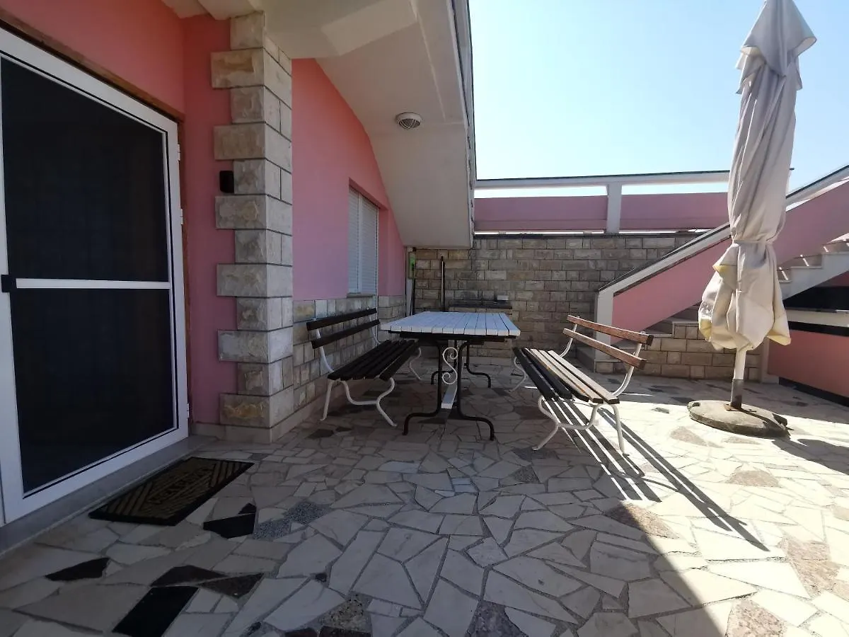 Guest House With Pool Ante Vrsi