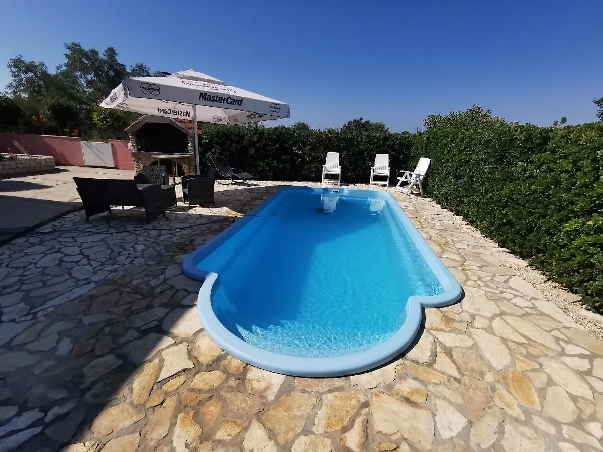 Guest House With Pool Ante Vrsi Holiday home