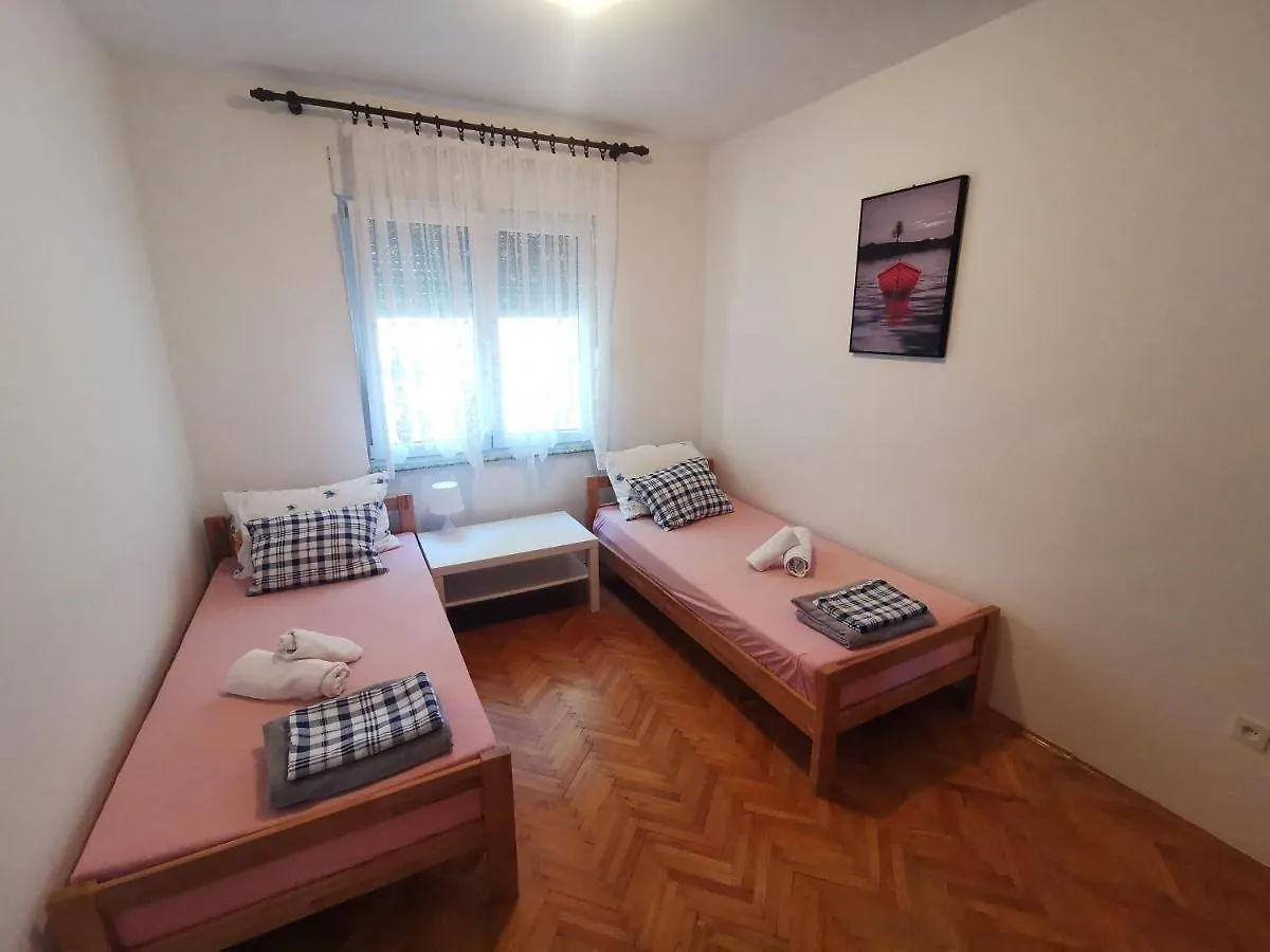 Guest House With Pool Ante Vrsi