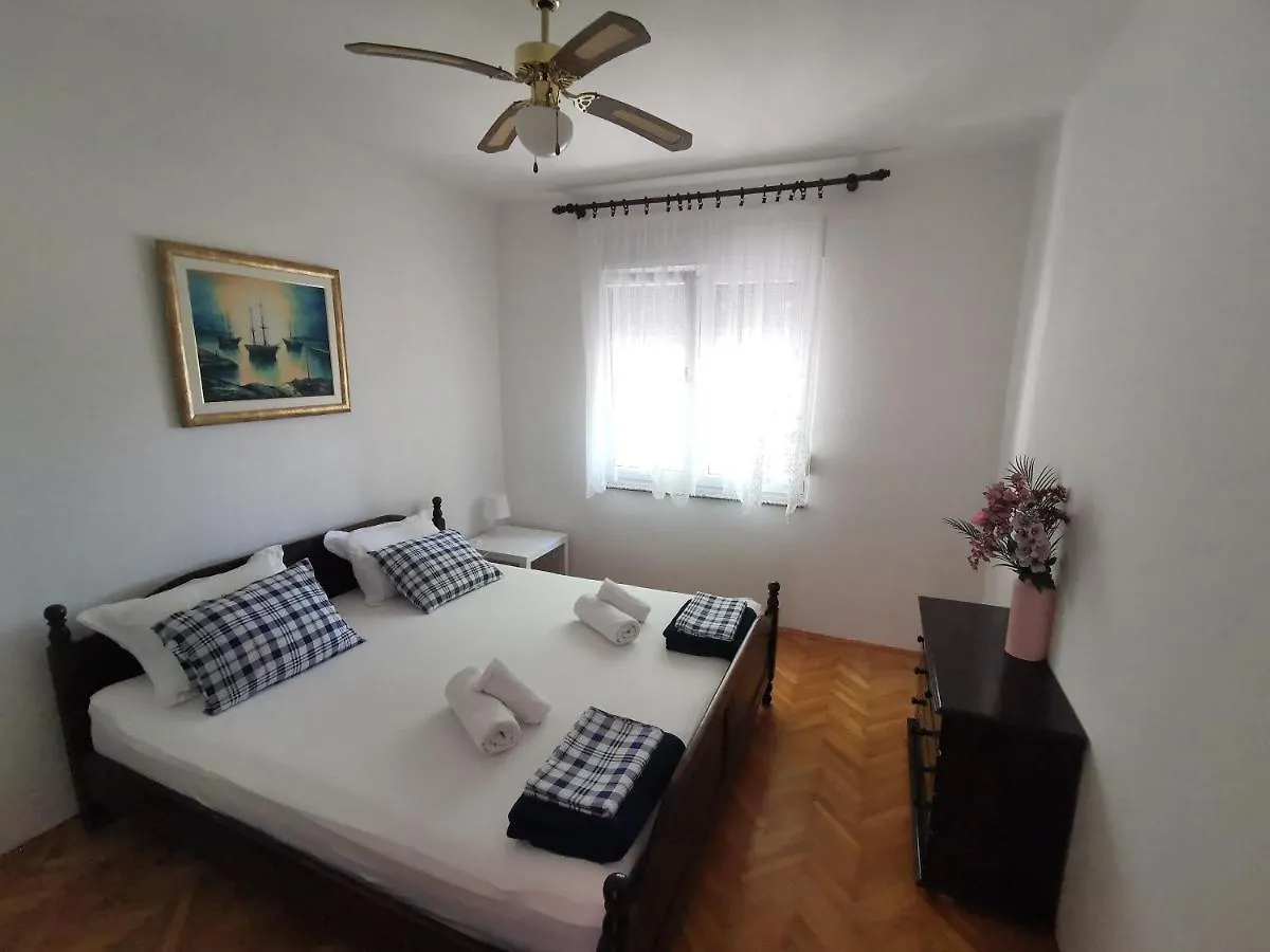 Guest House With Pool Ante Vrsi Croatia